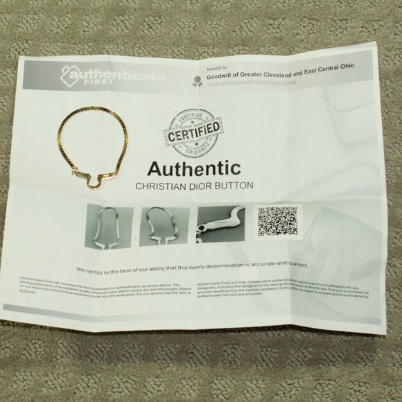 Vintage Authentic Christian Dior Gold Tone Button Style Tie Signed Chain Clip - Picture 2 of 3